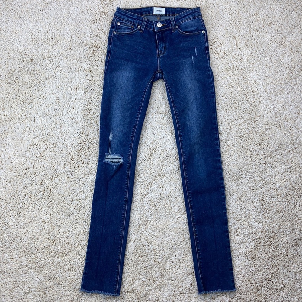 HUDSON Skinny Stretch Jeans Slight Whiskering Few Holes Raw Hem